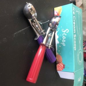 Ice cream scoopers
